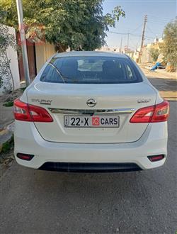 نيسان سيلفي